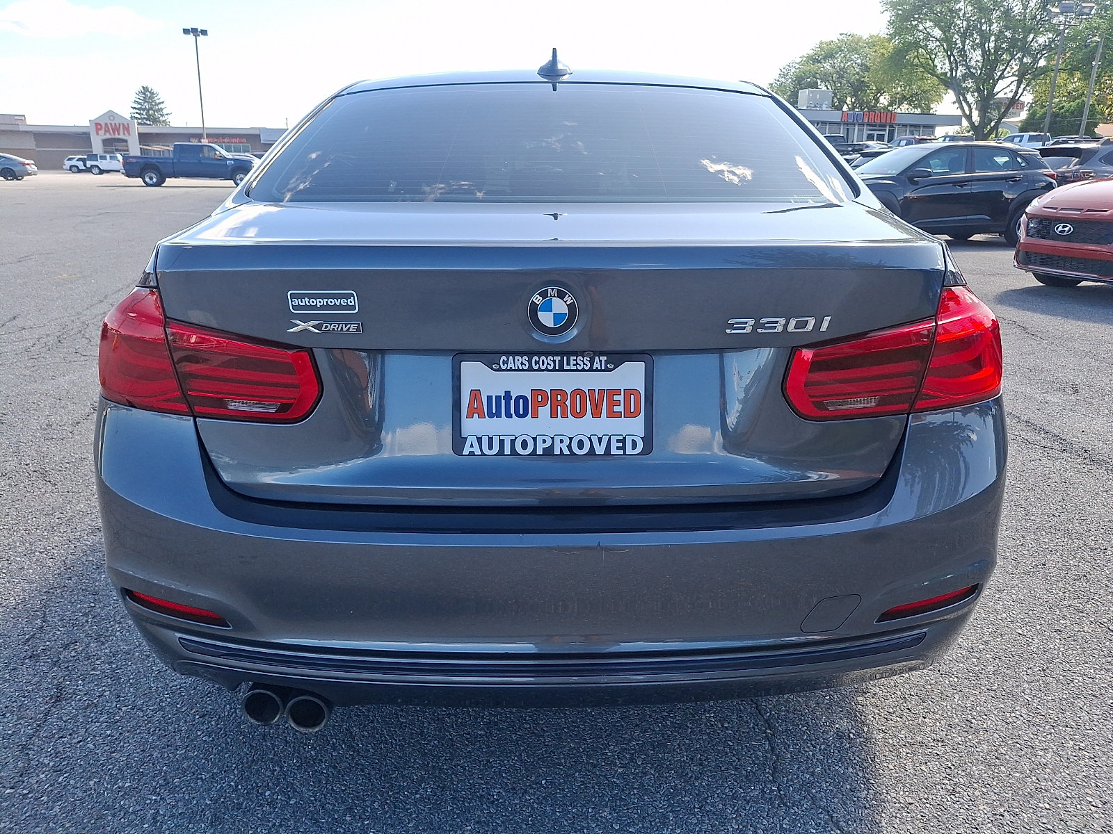 Used 2018 BMW 330i xDrive Sedan w/ Convenience Package AWD/4WD image 5