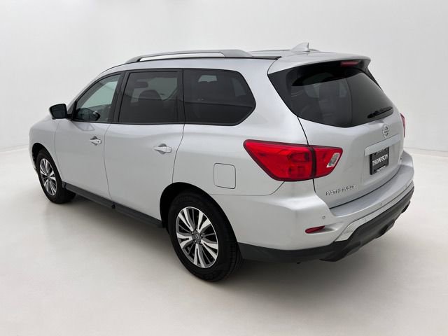 Used 2019 Nissan Pathfinder SL FWD image 9
