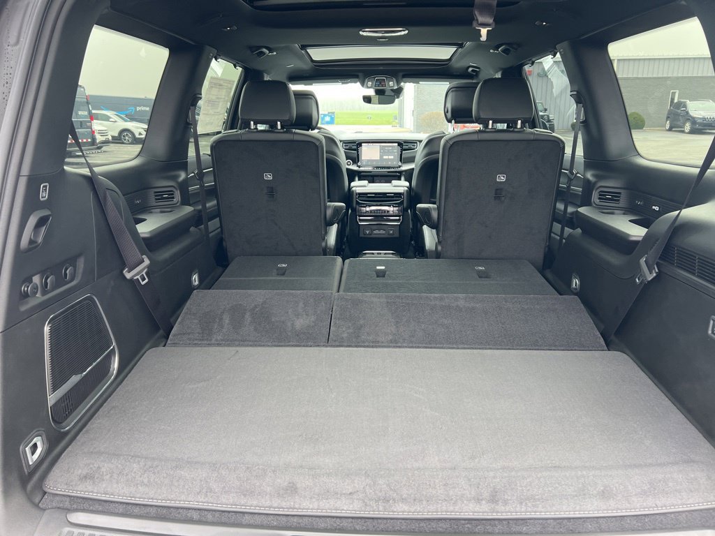 New 2026 Jeep Grand Wagoneer Limited AWD/4WD image 46