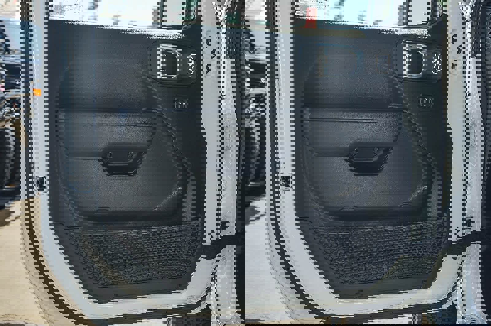 Used 2022 Jeep Wrangler Unlimited Sport image 16