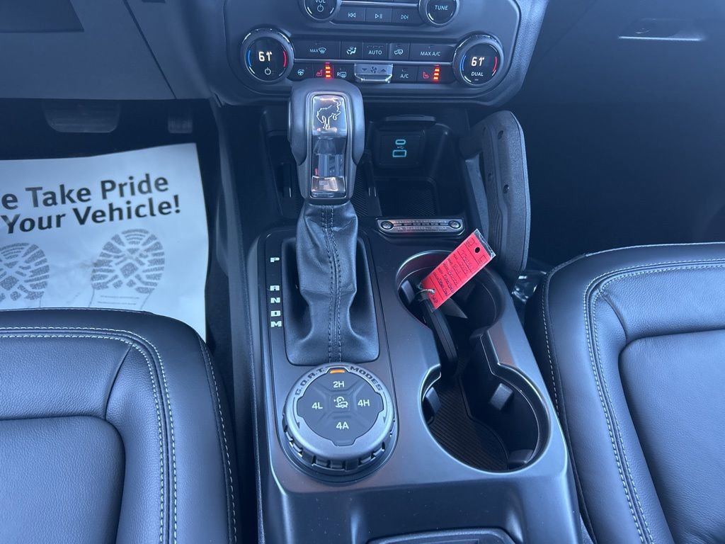 New 2025 Ford Bronco Outer Banks w/ Sasquatch Package image 21