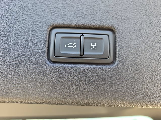 Used 2024 Audi RS Q8 w/ Black Optic Package AWD/4WD image 16