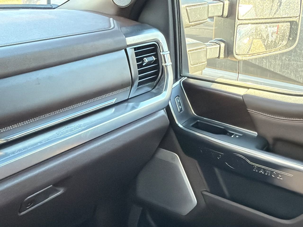 New 2026 Ford F250 King Ranch w/ Chrome Package image 32