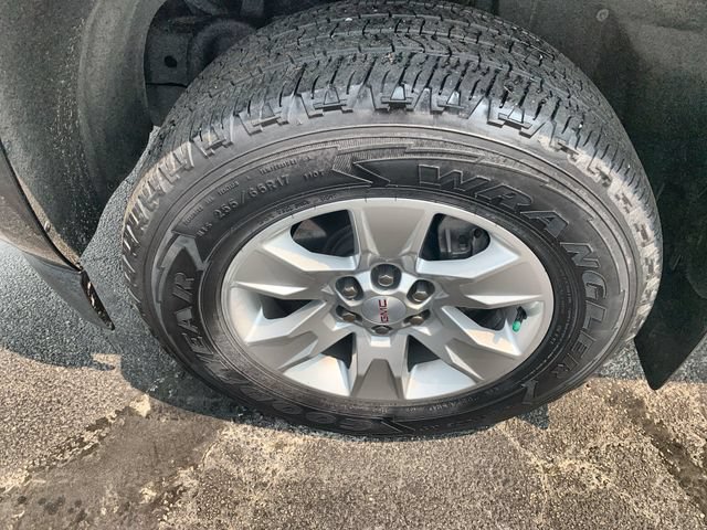 Certified 2018 GMC Canyon SLE w/ SLE Convenience Package AWD/4WD image 29