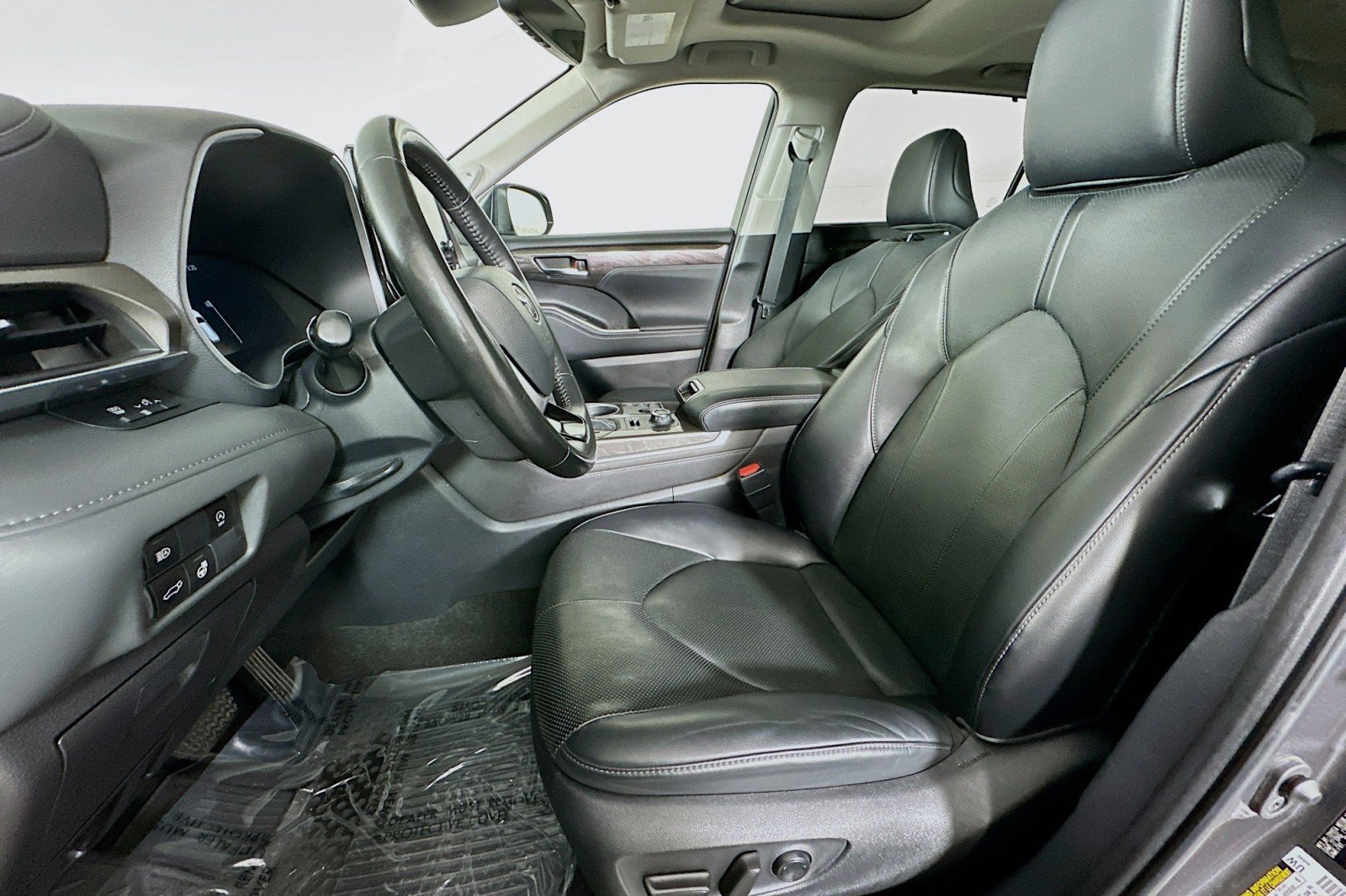 Used 2023 Toyota Highlander Limited image 19