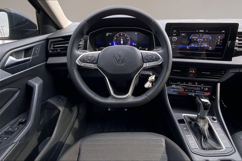 Certified 2025 Volkswagen Jetta S image 5