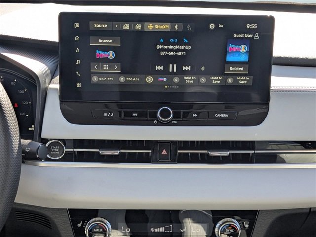 New 2025 Mitsubishi Outlander SE image 17