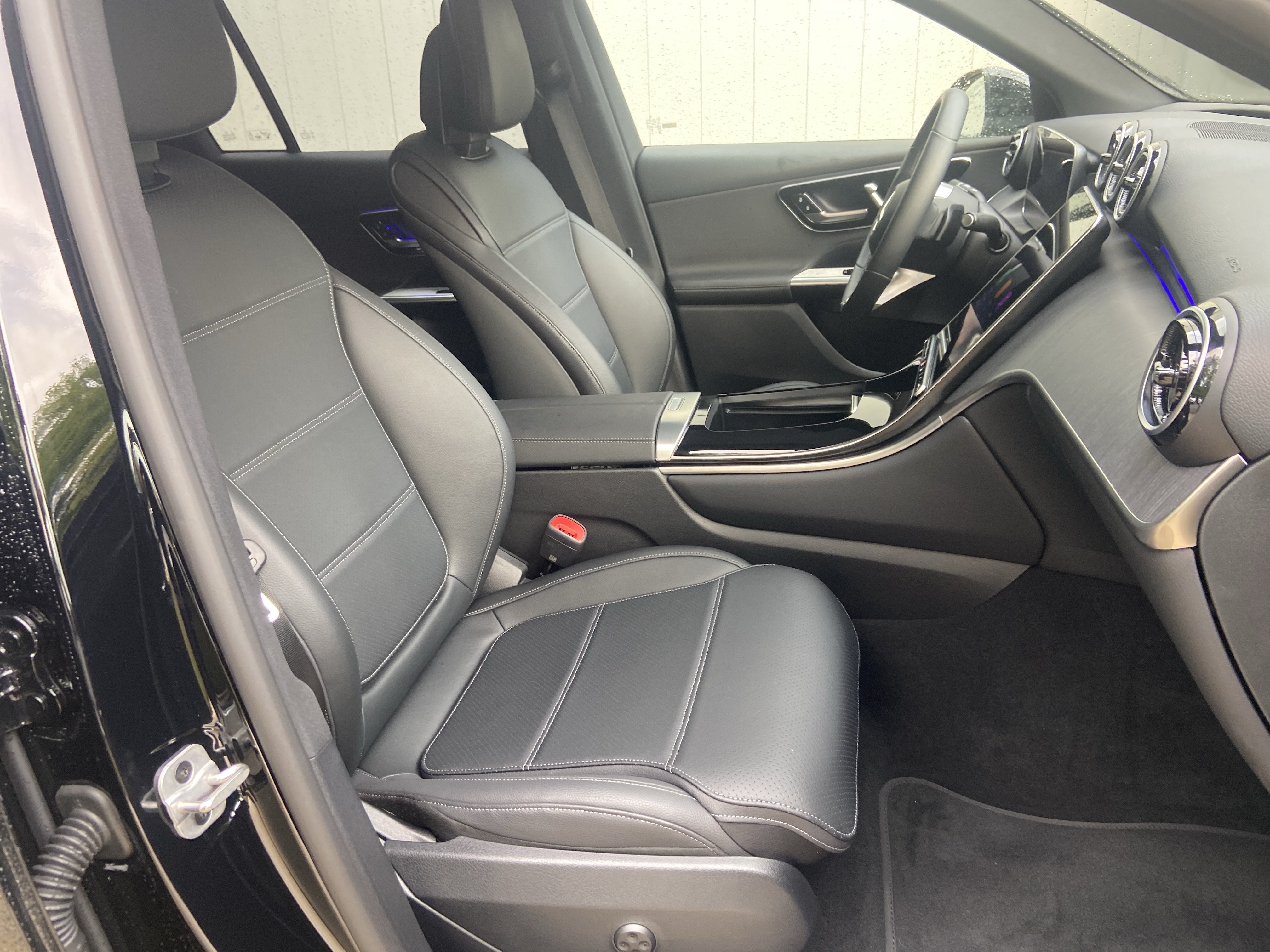 Certified 2025 Mercedes-Benz GLC 300 image 50
