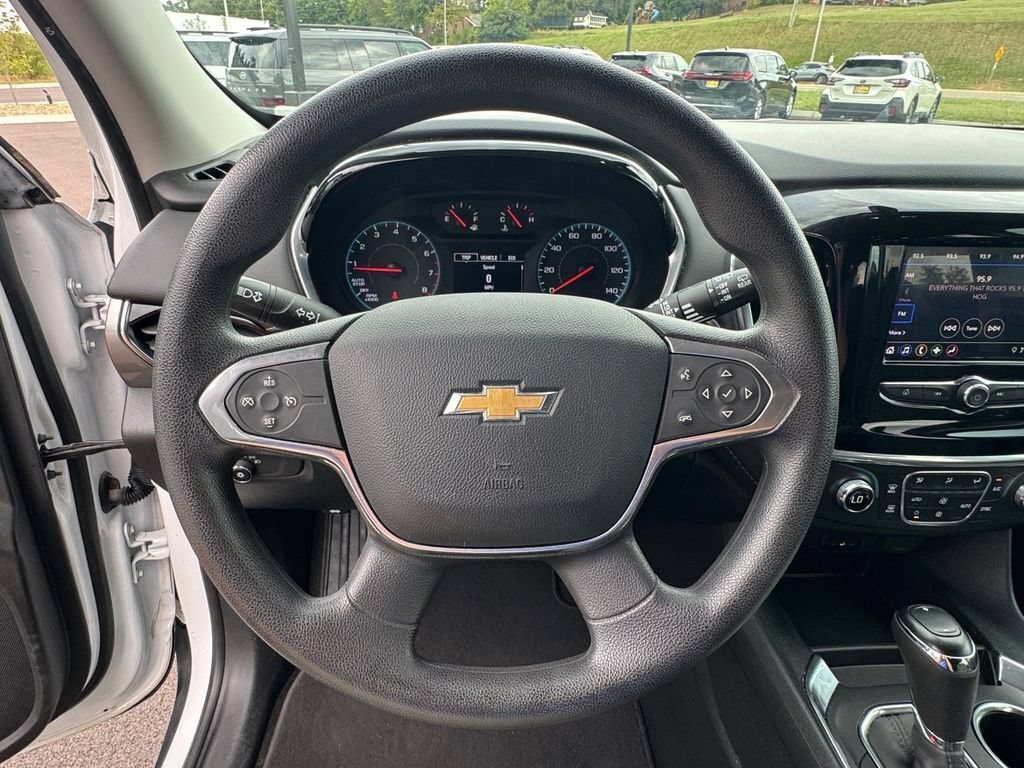 Used 2020 Chevrolet Traverse LS FWD image 26