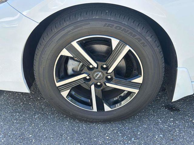 Used 2024 Nissan Sentra SV w/ All-Weather Package FWD image 10