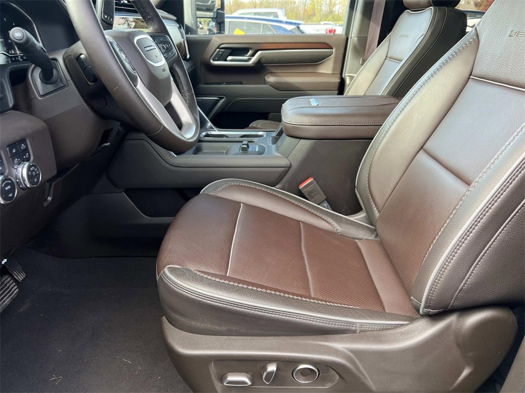 Certified 2025 GMC Sierra 2500 Denali w/ Denali Reserve Package image 17