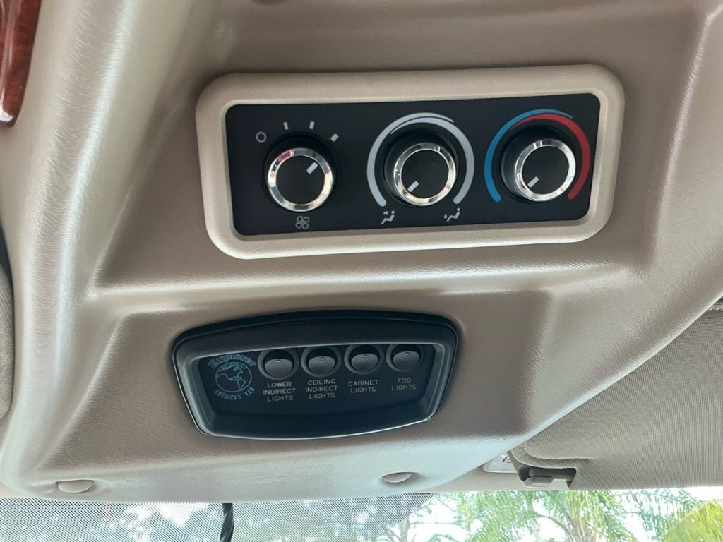 Used 2022 Chevrolet Express 2500 w/ Enhanced Convenience Package image 46