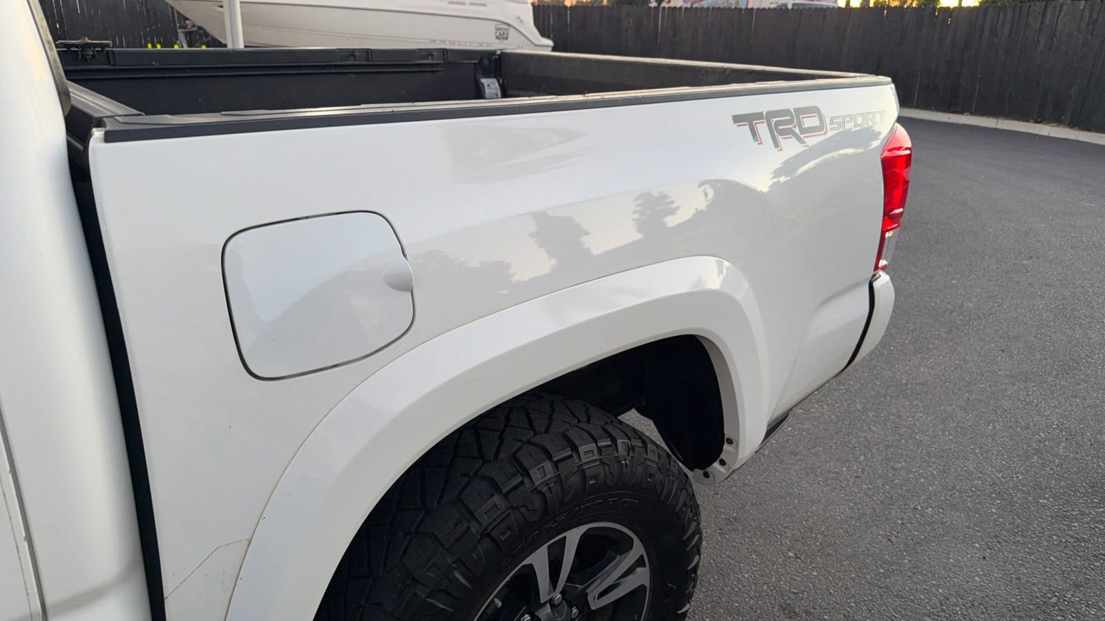 Used 2016 Toyota Tacoma TRD Sport image 29
