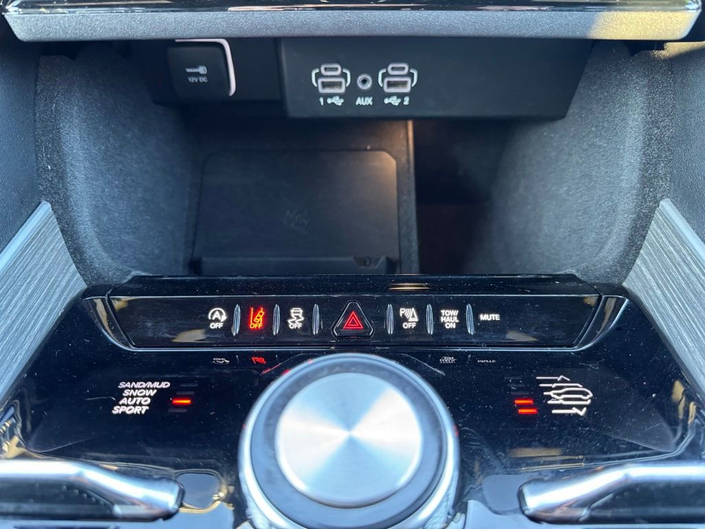 Certified 2024 Jeep Wagoneer Series III image 20