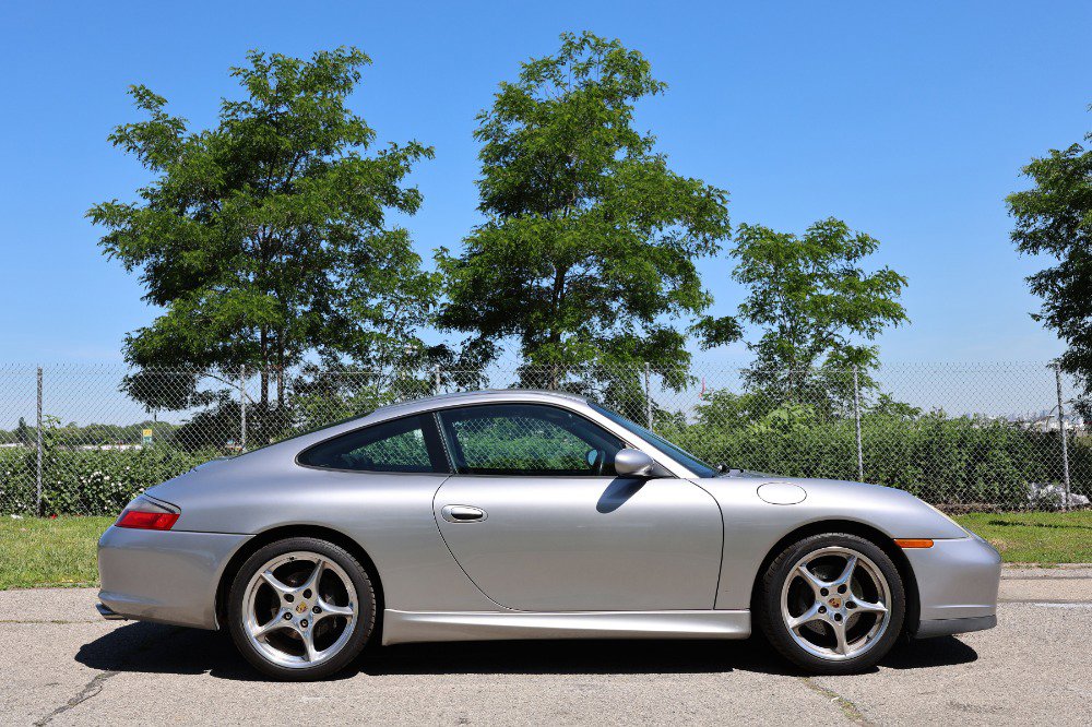 Used 2004 Porsche 911 GT3 RS image 3