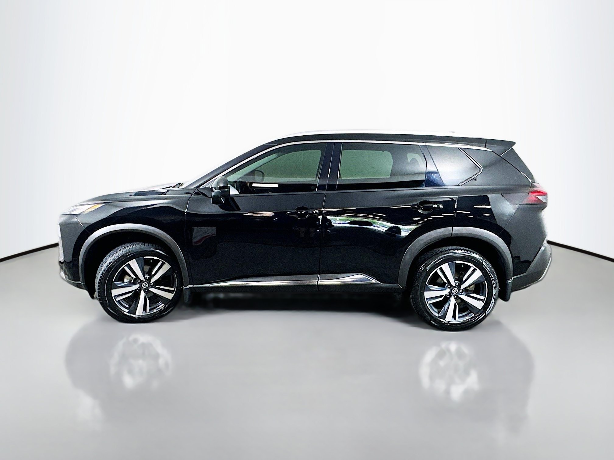Used 2021 Nissan Rogue SL AWD/4WD image 4