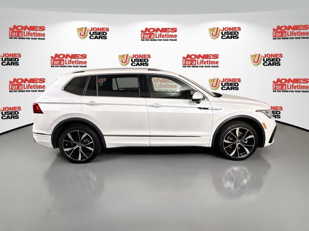 Used 2024 Volkswagen Tiguan SEL R-Line AWD/4WD image 17