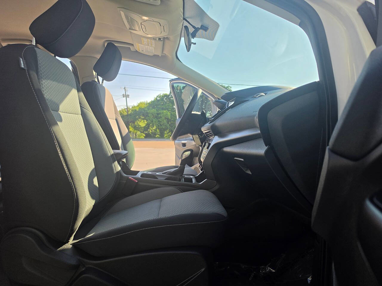 Used 2018 Ford Escape SE w/ SE Sync 3 Package AWD/4WD image 30