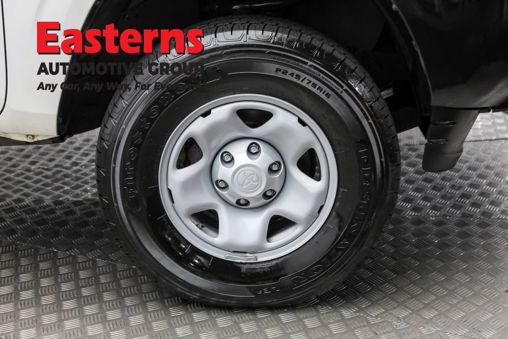 Used 2020 Toyota Tacoma SR image 29