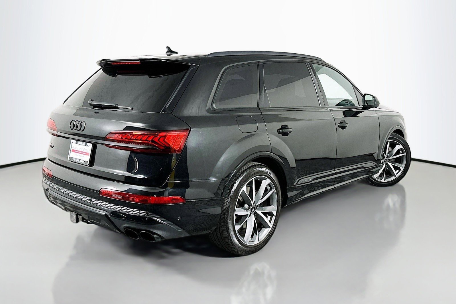 Used 2023 Audi SQ7 Prestige w/ Prestige Package image 15