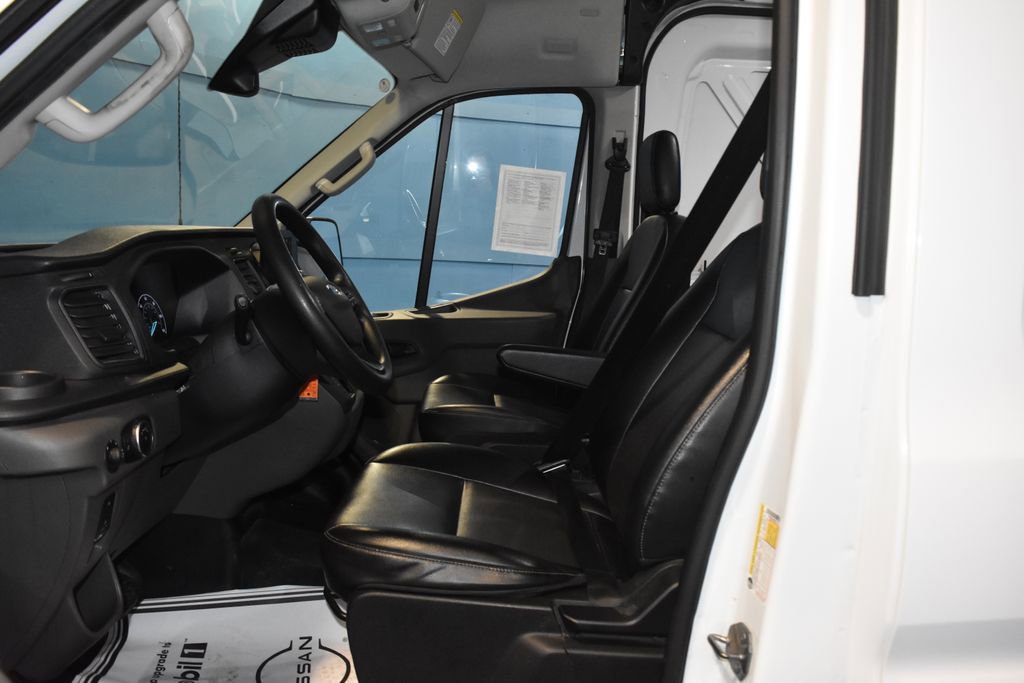 Used 2024 Ford Transit 250 148 Medium Roof Extended AWD image 7