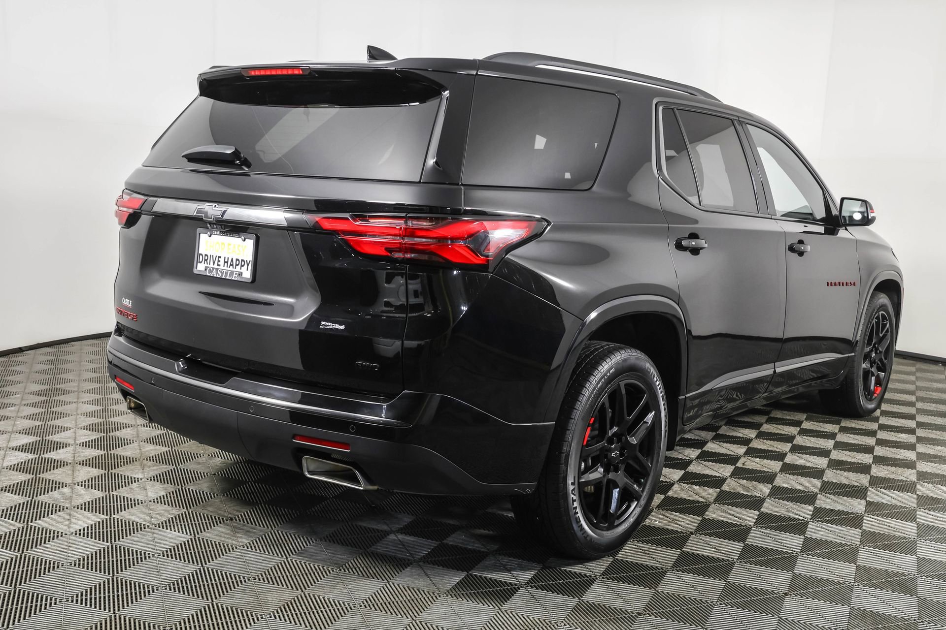 Used 2023 Chevrolet Traverse Premier w/ Redline Edition AWD/4WD image 15