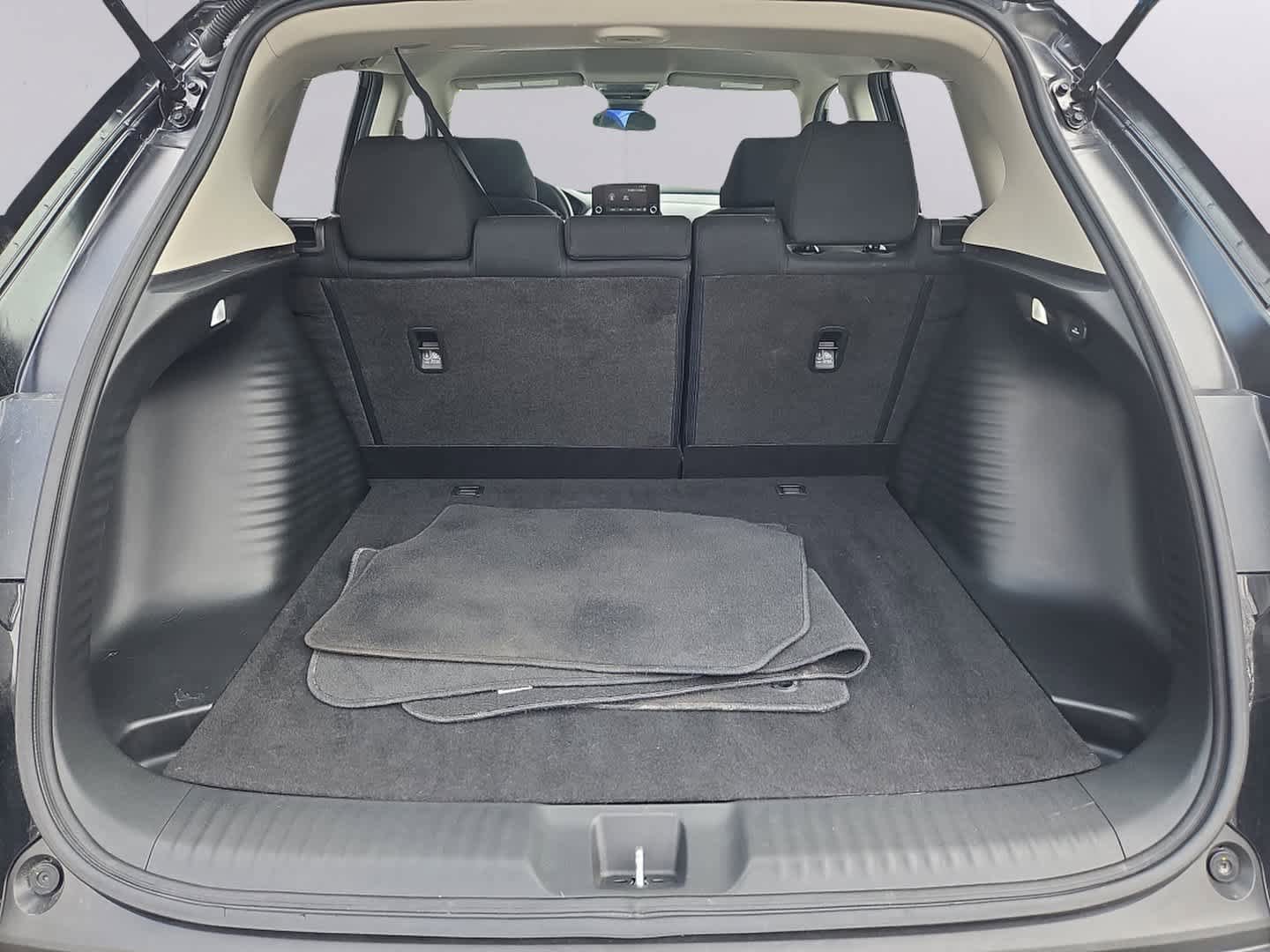Certified 2023 Honda HR-V LX image 27