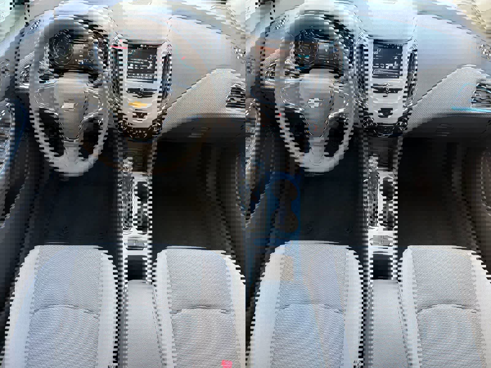 Used 2018 Chevrolet Cruze LS FWD image 3