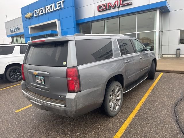 Used 2018 Chevrolet Suburban Premier AWD/4WD image 2