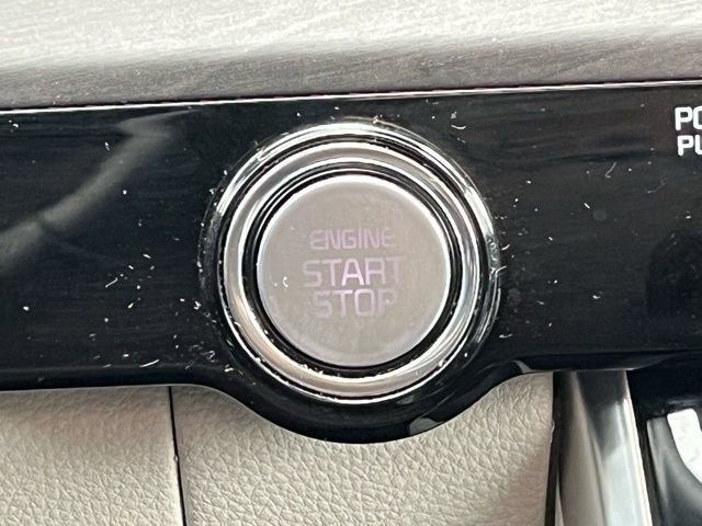 Certified 2024 Kia Carnival EX image 36