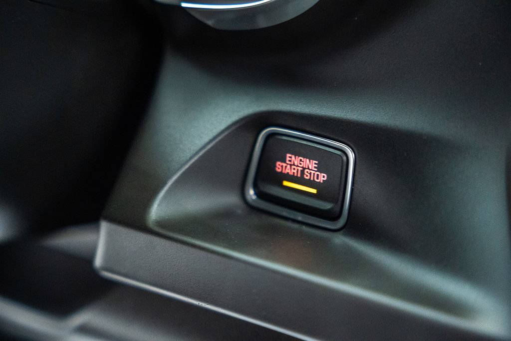 Used 2019 Chevrolet Camaro SS RWD image 31
