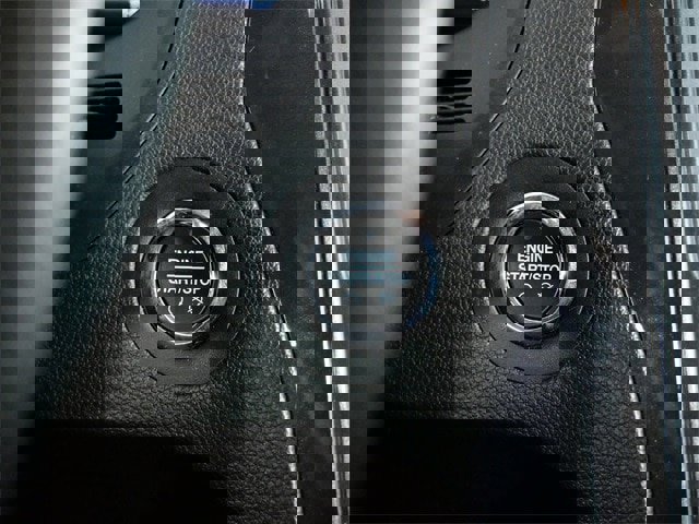 Certified 2019 Ford Explorer XLT w/ Equipment Group 202A image 22