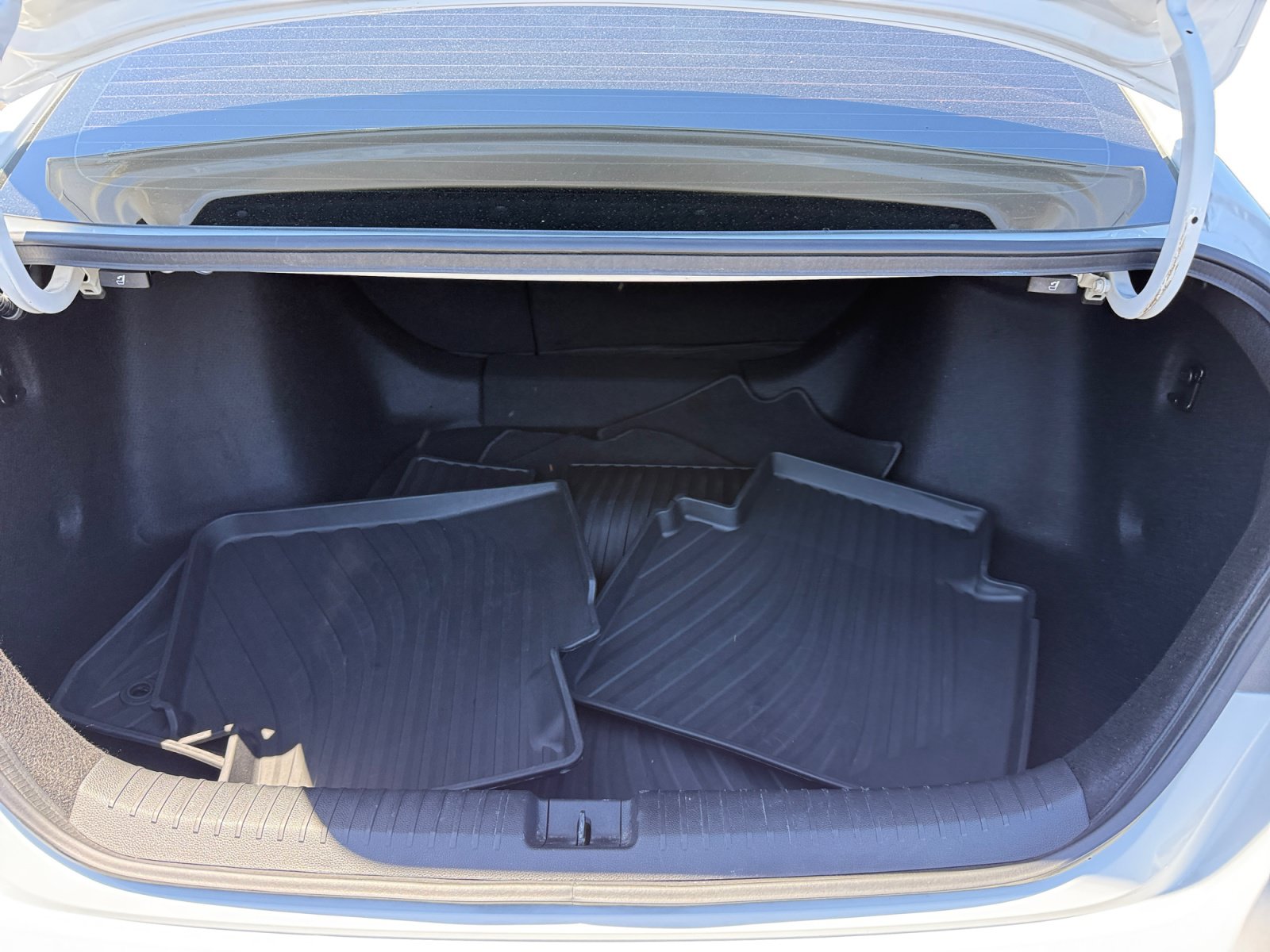 Used 2025 Honda Accord SE image 17