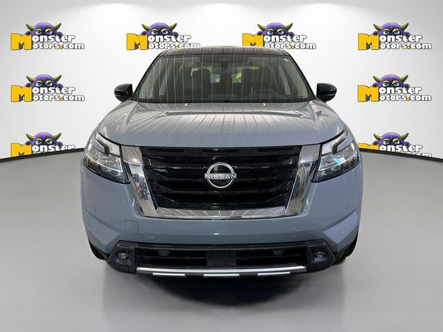 Used 2022 Nissan Pathfinder Platinum AWD/4WD image 2