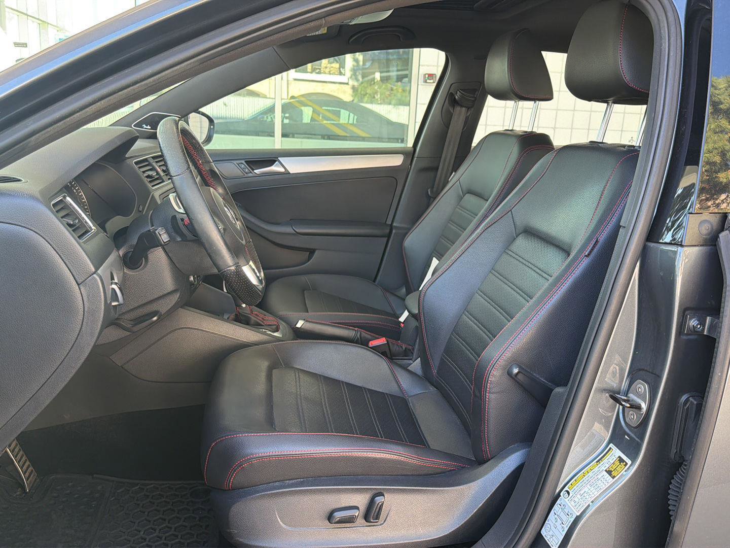 Used 2014 Volkswagen Jetta GLI Autobahn image 19