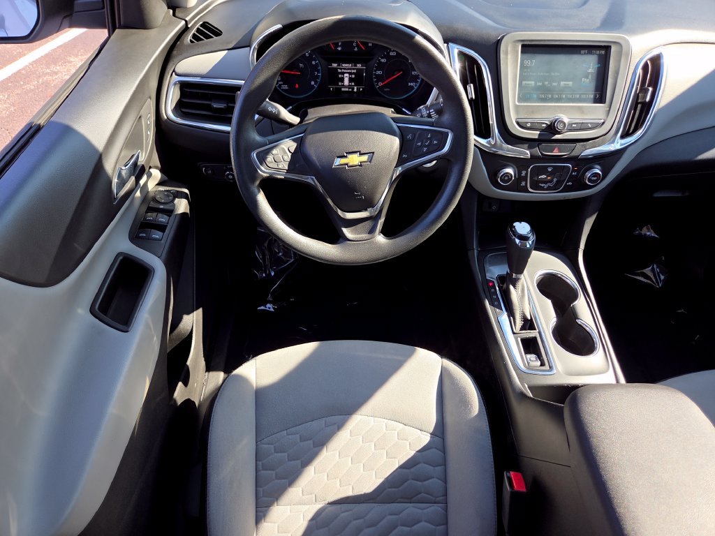 Used 2018 Chevrolet Equinox LS FWD image 25
