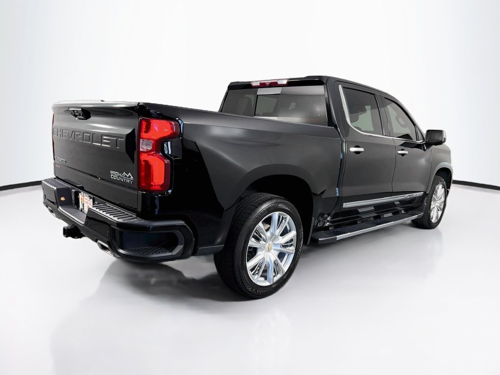 Used 2024 Chevrolet Silverado 1500 High Country AWD/4WD image 10