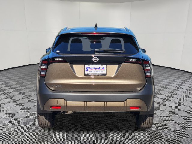 New 2027 Nissan Kicks SV FWD image 6