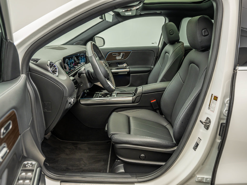 Certified 2026 Mercedes-Benz GLA 250 4MATIC image 41