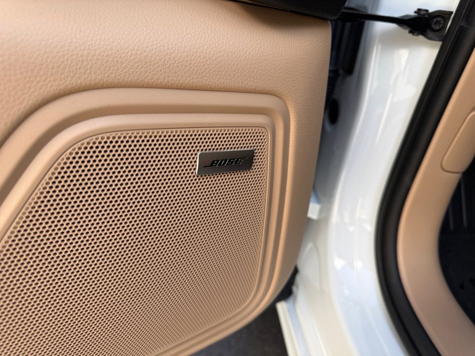 Certified 2025 Porsche Macan image 22