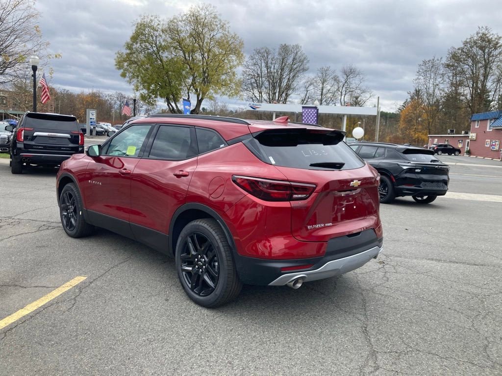 New 2025 Chevrolet Blazer LT image 5