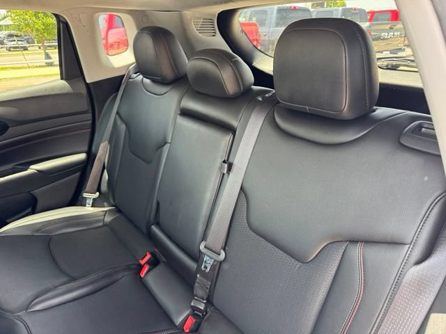 Used 2022 Jeep Compass Trailhawk w/ Sun and Sound Group AWD/4WD image 12