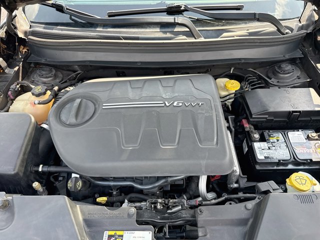 Used 2014 Jeep Cherokee Limited w/ Luxury Group FWD image 36