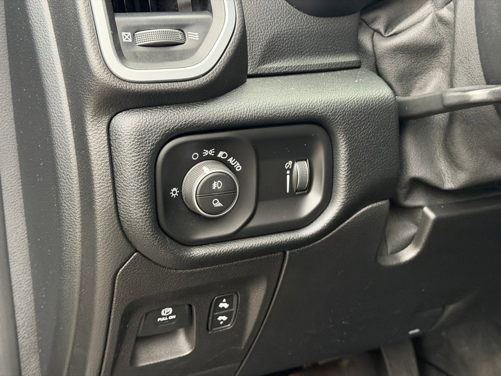 Used 2021 RAM 1500 Big Horn image 23