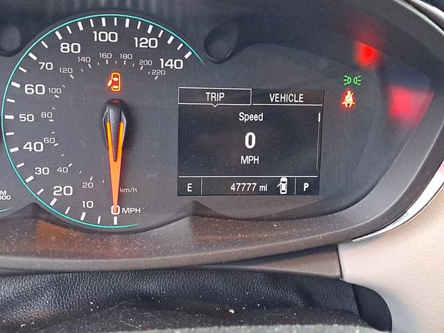 Used 2020 Chevrolet Trax LT w/ Sun & Sound Package image 10