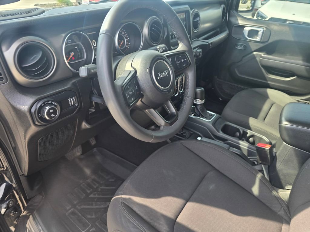 Used 2023 Jeep Gladiator Willys image 21