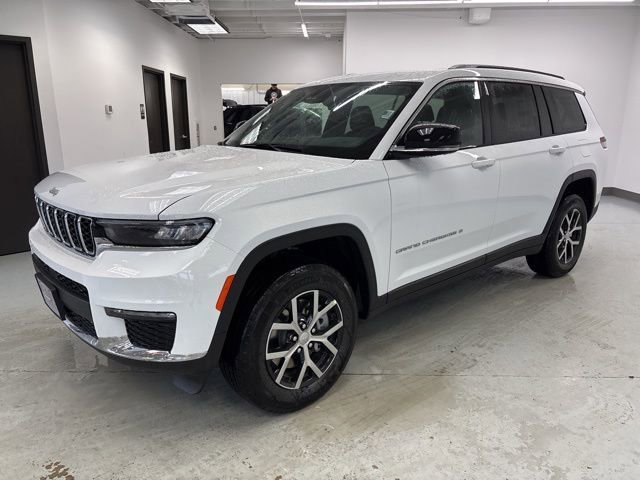 New 2025 Jeep Grand Cherokee L Limited w/ Trailer Tow Package image 3