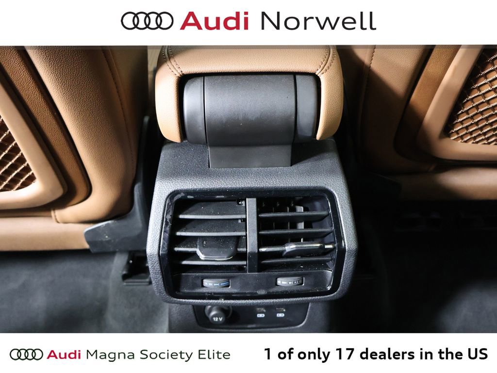 Used 2024 Audi Q3 2.0T Premium w/ Convenience Package image 24