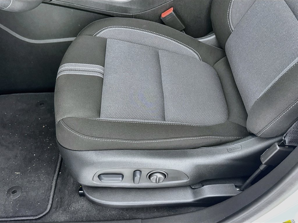 New 2026 Chevrolet Blazer LT w/ Convenience Package FWD image 21