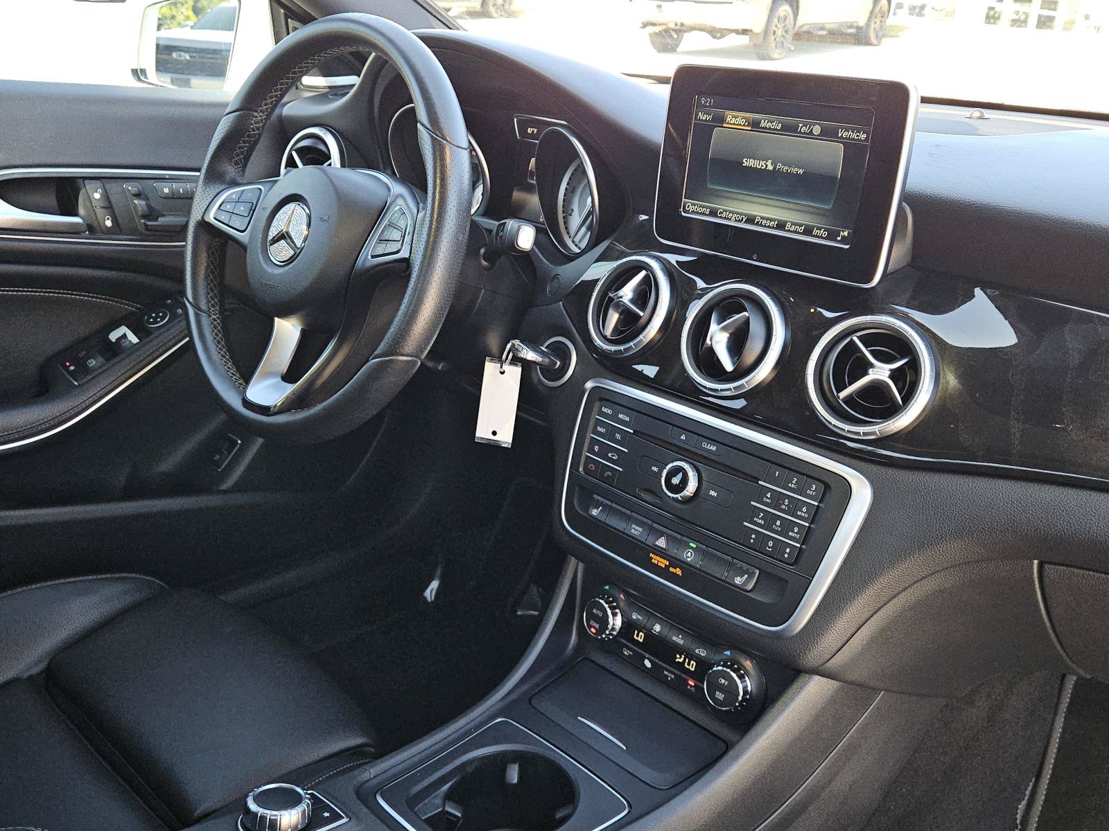 Used 2016 Mercedes-Benz CLA 250 image 28